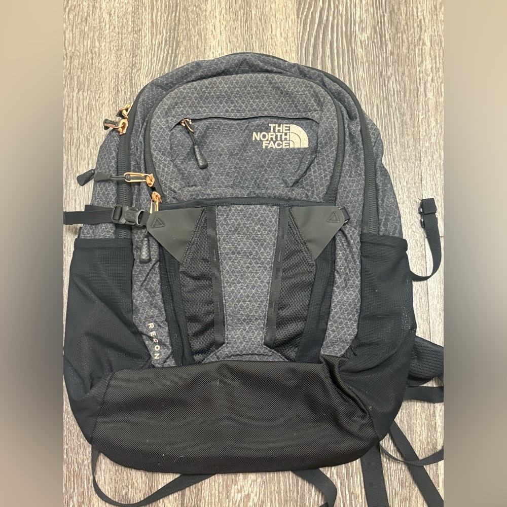 North Face Recon Backpack in Rose Gold/Grey/Borealis